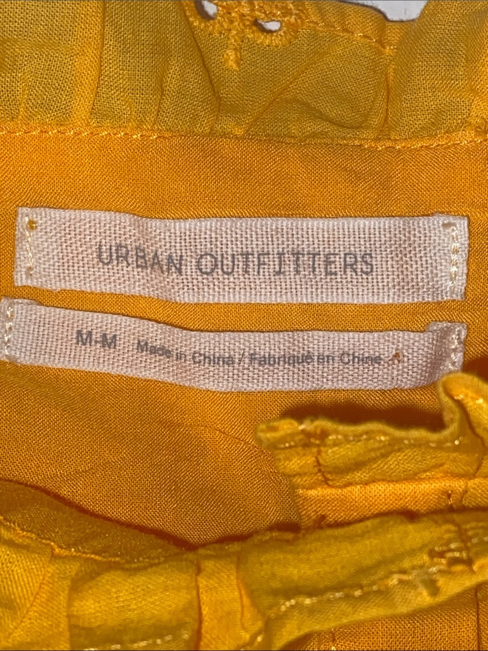 Urban Outfitters Yellow Eyelet Tie-Shoulder Lace Ruffled Women's Top Size M. - Picture 2 of 9